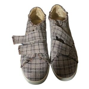 Life Stride Plaid Sneakers Sz 11 New without box
